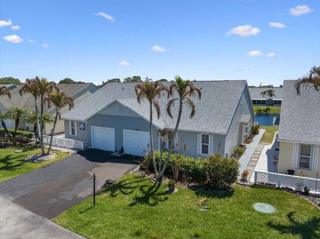 2538 SE Tropical East Circle, Port St. Lucie, FL 34952