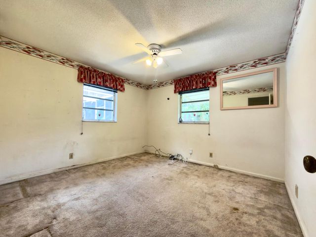 135 SE 26TH Avenue, Boynton Beach, FL 33435