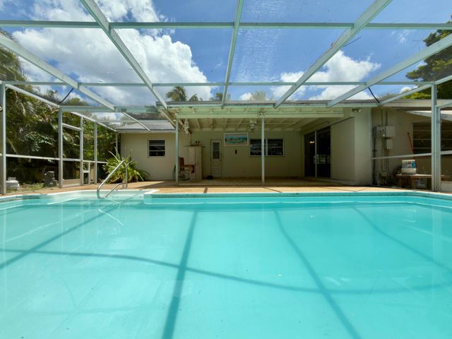135 SE 26TH Avenue, Boynton Beach, FL 33435