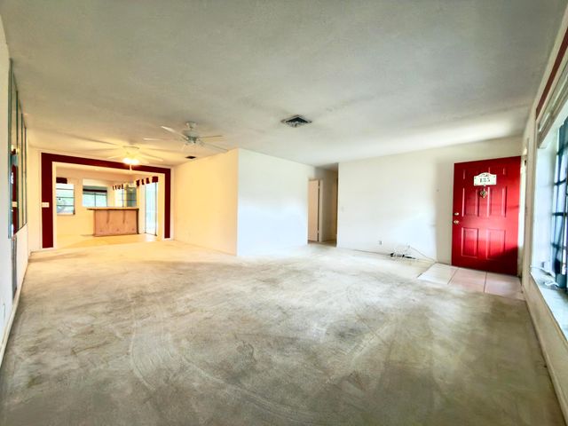 135 SE 26TH Avenue, Boynton Beach, FL 33435