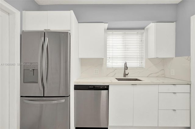 2001 SW 37th Ave, Miami, FL 33145