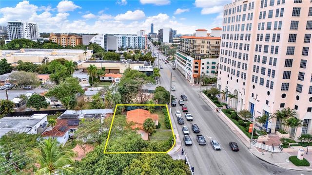 2001 SW 37th Ave, Miami, FL 33145