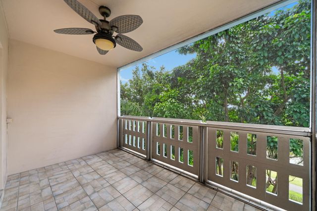 4001 Hillcrest Drive 406, Hollywood, FL 33021