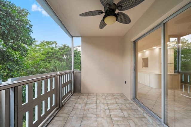 4001 Hillcrest Drive 406, Hollywood, FL 33021