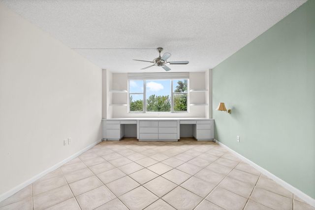 4001 Hillcrest Drive 406, Hollywood, FL 33021