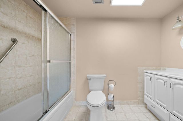 4001 Hillcrest Drive 406, Hollywood, FL 33021