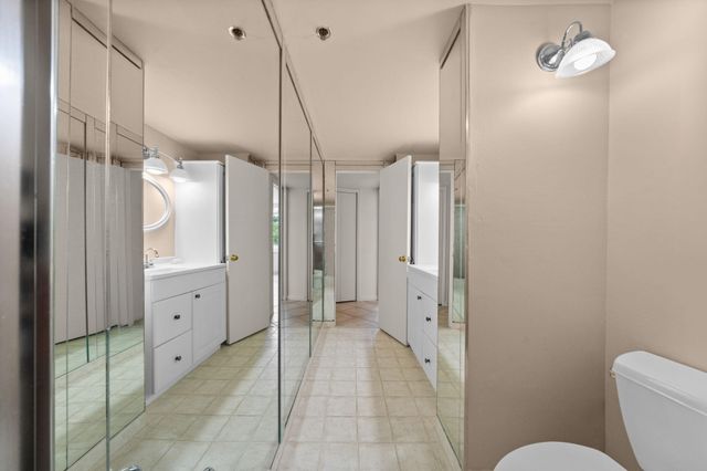 4001 Hillcrest Drive 406, Hollywood, FL 33021