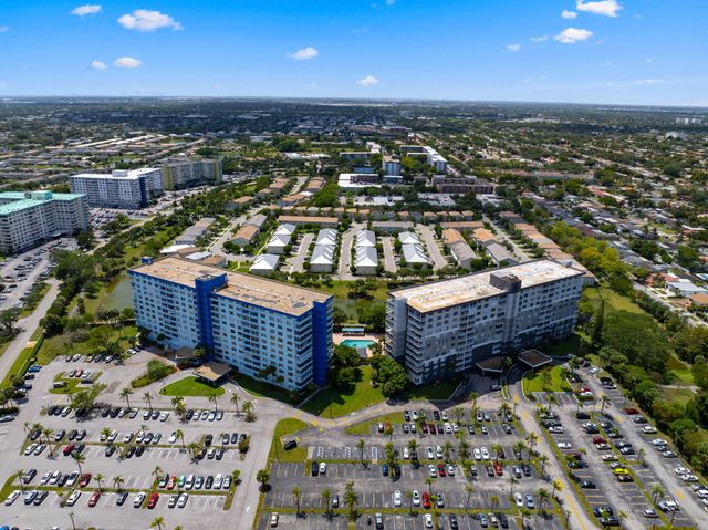 4001 Hillcrest Drive 406, Hollywood, FL 33021