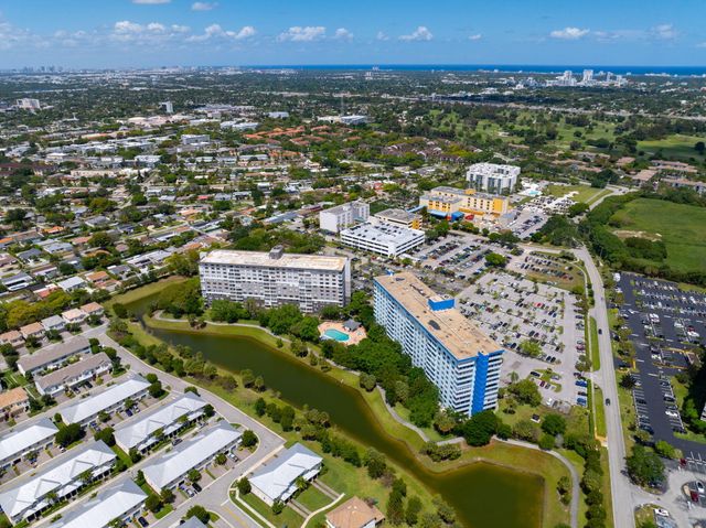 4001 Hillcrest Drive 406, Hollywood, FL 33021