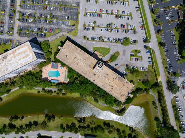 4001 Hillcrest Drive 406, Hollywood, FL 33021