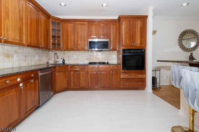 97 Winged Foot Dr, Livingston Twp., NJ 07039