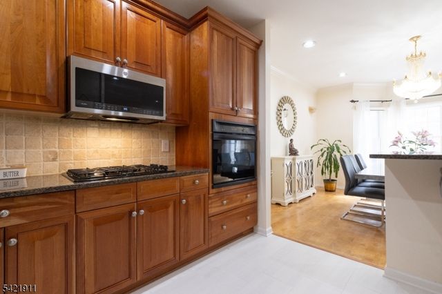 97 Winged Foot Dr, Livingston Twp., NJ 07039