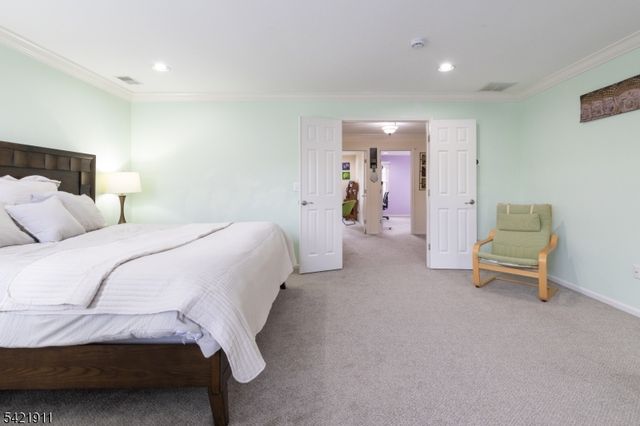 97 Winged Foot Dr, Livingston Twp., NJ 07039