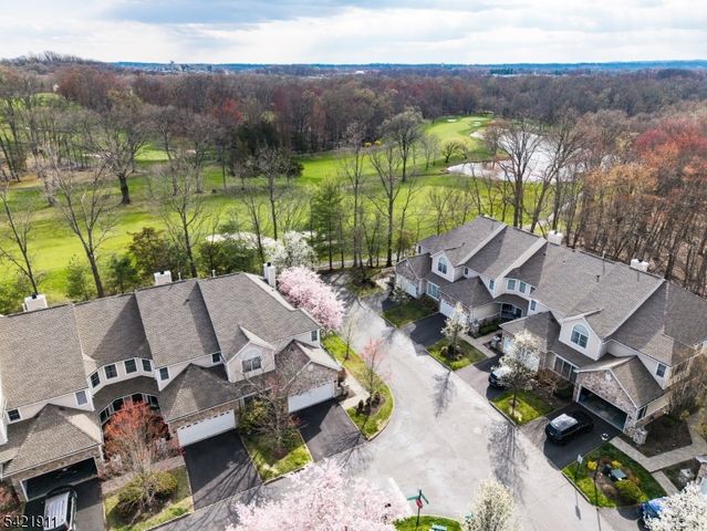 97 Winged Foot Dr, Livingston Twp., NJ 07039