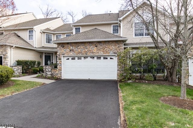 97 Winged Foot Dr, Livingston Twp., NJ 07039