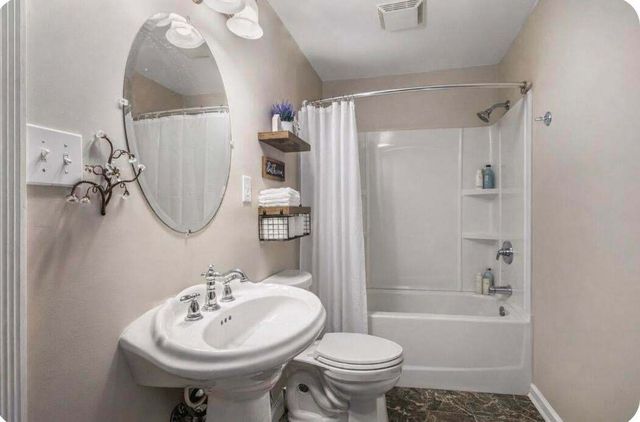 10588 Erie Drive, Crown Point, IN 46307