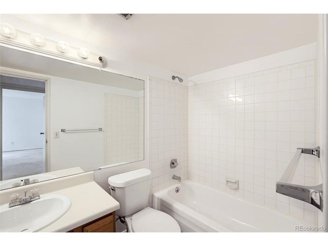 3344 S Ammons St 16-16-101, Lakewood, CO 80227