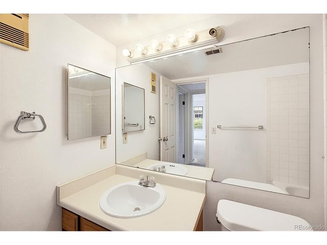 3344 S Ammons St 16-16-101, Lakewood, CO 80227