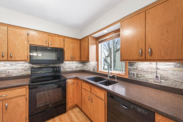 7009 110th Avenue N, Champlin, MN 55316