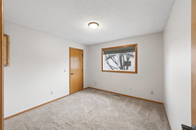 7009 110th Avenue N, Champlin, MN 55316