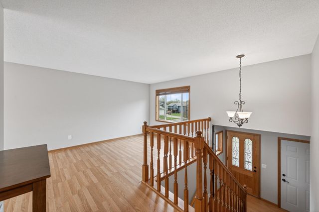 7009 110th Avenue N, Champlin, MN 55316