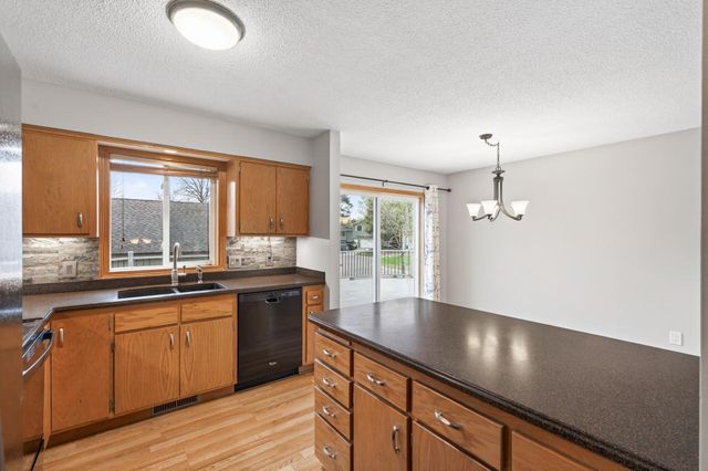 7009 110th Avenue N, Champlin, MN 55316