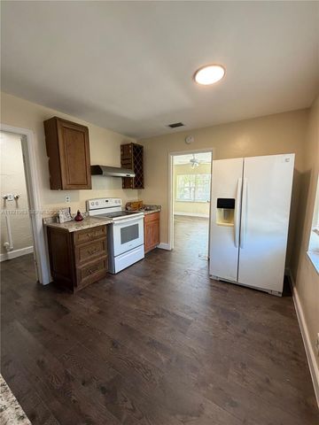 1320 SW 11th Avenue A, Deerfield Beach, FL 33441