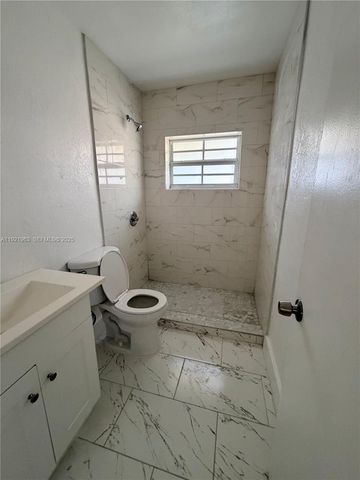 1320 SW 11th Avenue A, Deerfield Beach, FL 33441