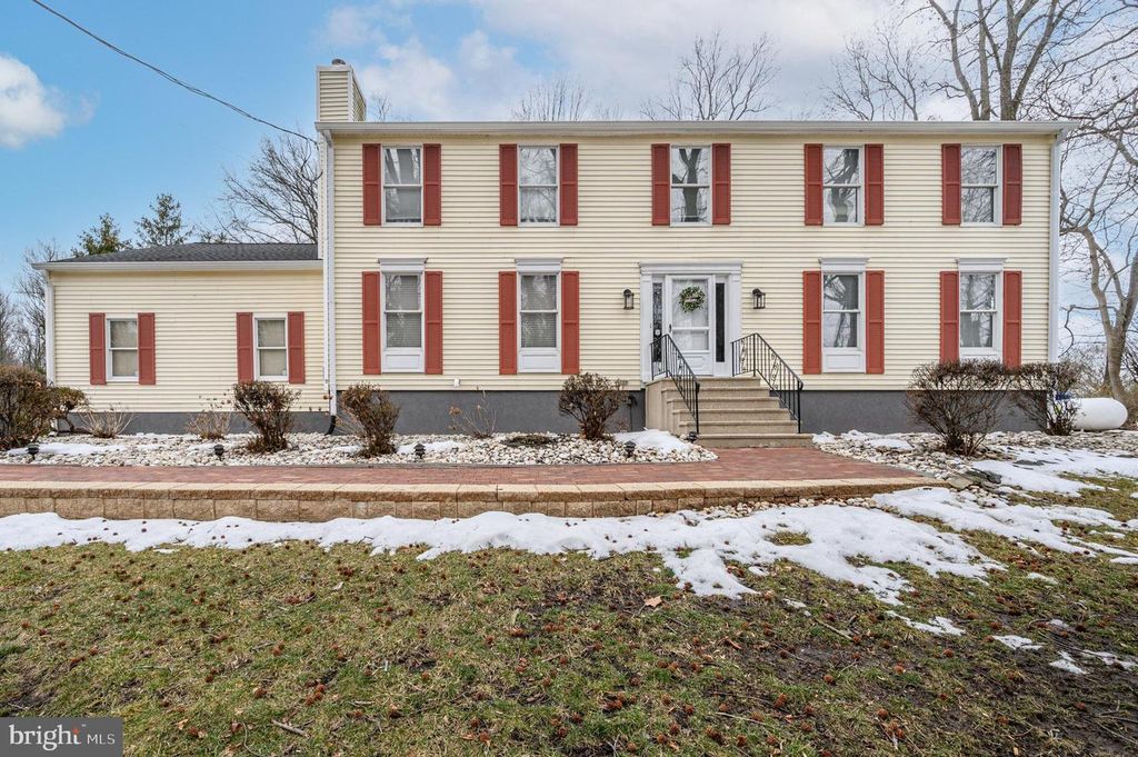 108 BORDENTOWN GEORGETOWN RD, Chesterfield, NJ 08515