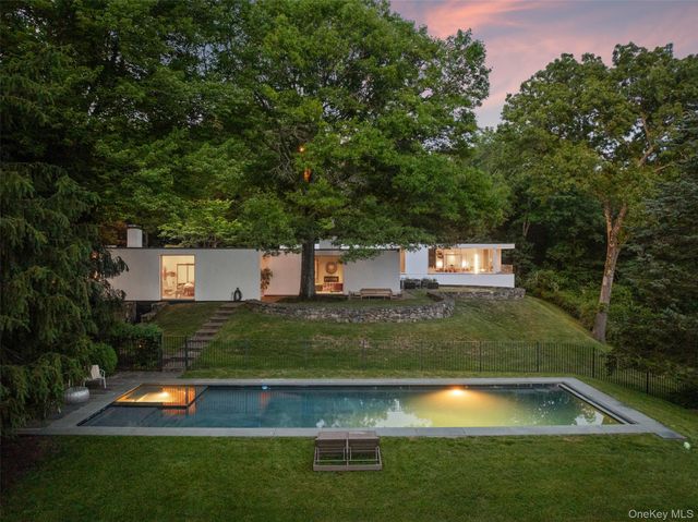 125 Davids Hill Road, Bedford Hills, NY 10506