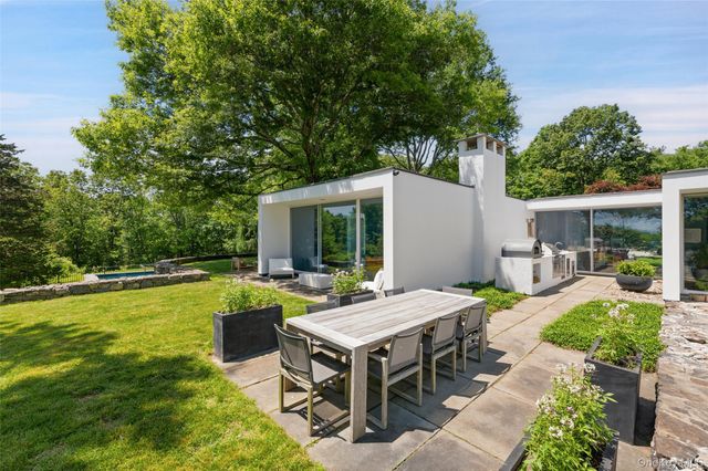 125 Davids Hill Road, Bedford Hills, NY 10506