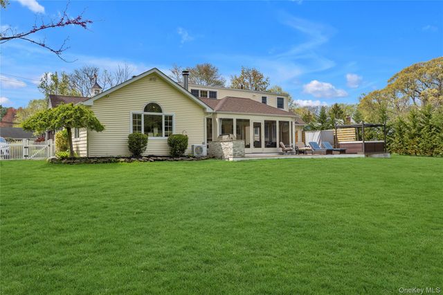 188 Flower Hill Road, Huntington, NY 11743