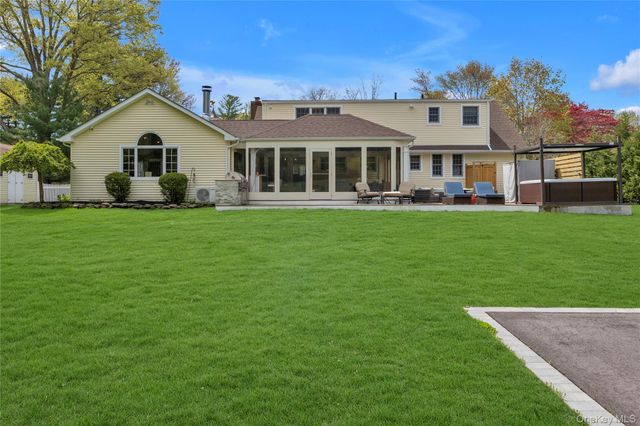 188 Flower Hill Road, Huntington, NY 11743