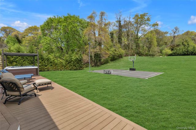 188 Flower Hill Road, Huntington, NY 11743