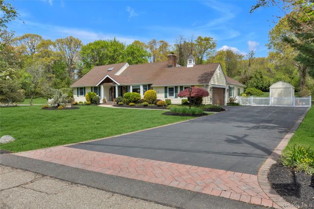 188 Flower Hill Road, Huntington, NY 11743