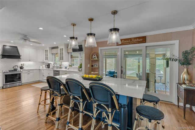 188 Flower Hill Road, Huntington, NY 11743