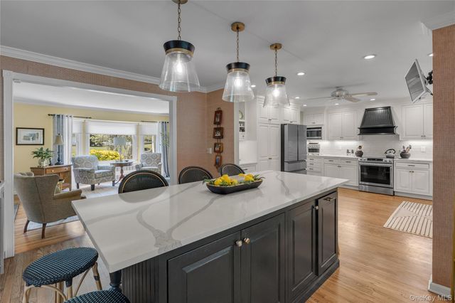 188 Flower Hill Road, Huntington, NY 11743