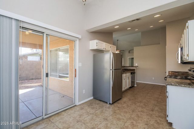 1550 E FLINT Street, Chandler, AZ 85225