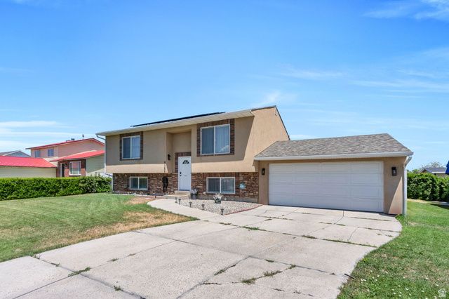 4382 W CORTNEY DR, West Valley City, UT 84120
