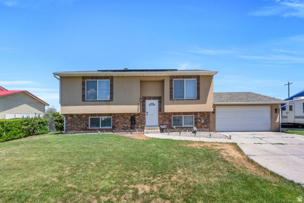 4382 W CORTNEY DR, West Valley City, UT 84120