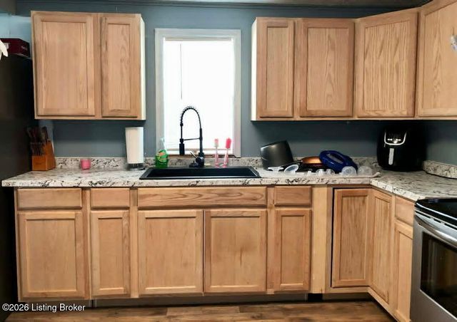 287 S Bardstown Rd, Mt Washington, KY 40047