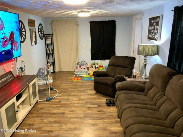 287 S Bardstown Rd, Mt Washington, KY 40047