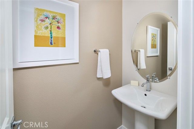 5932 Rockport Rd, Eastvale, CA 92880