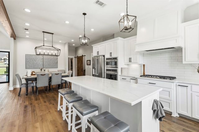 108 Golf Walk Circle, Denison, TX 75020