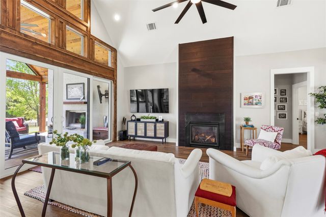 108 Golf Walk Circle, Denison, TX 75020