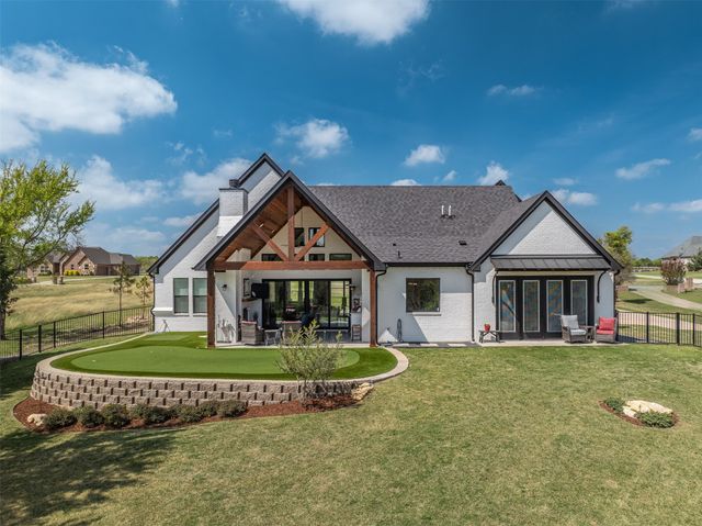 108 Golf Walk Circle, Denison, TX 75020