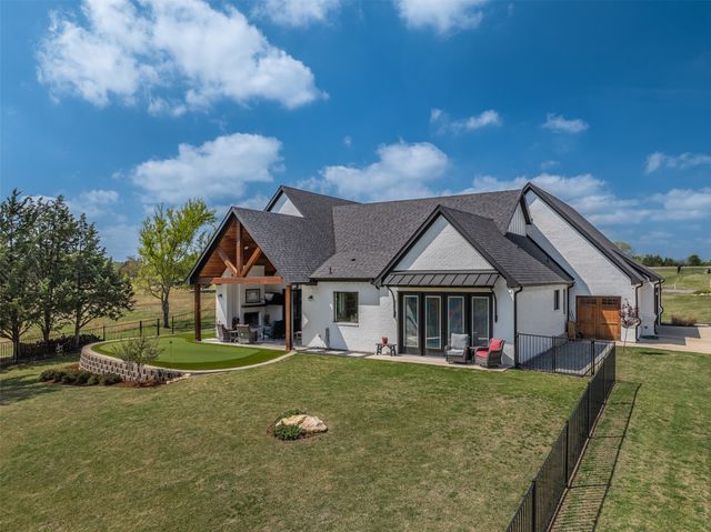 108 Golf Walk Circle, Denison, TX 75020