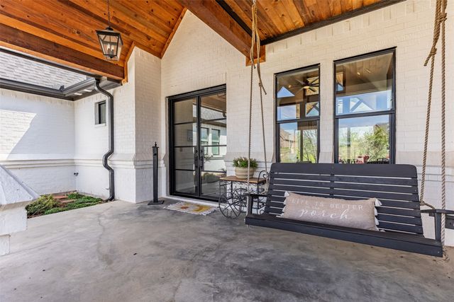 108 Golf Walk Circle, Denison, TX 75020