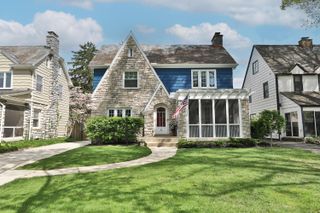 66 S Cassingham Road, Bexley, OH 43209