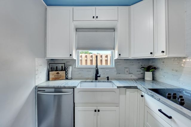 240 NW 9th Avenue, Delray Beach, FL 33444